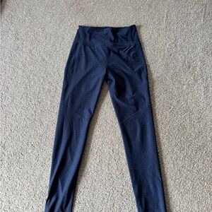 Outdoor Voices Women's Leggings in Navy